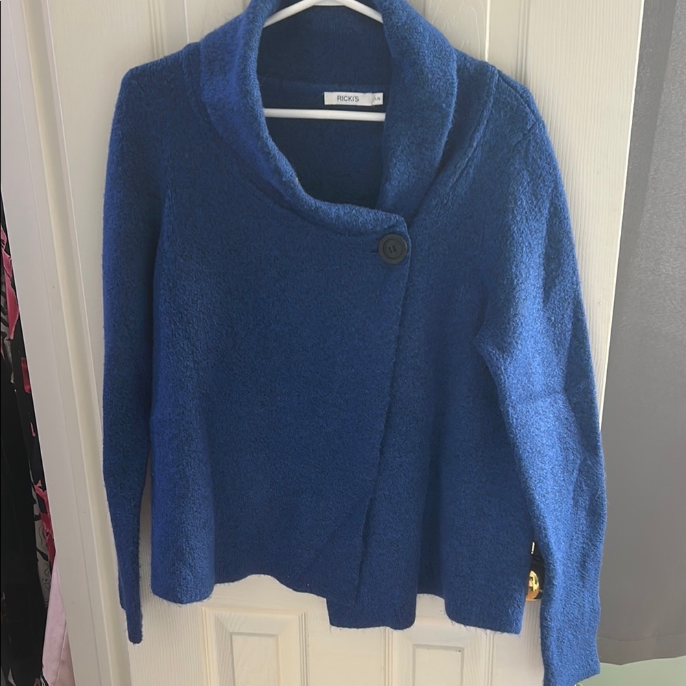 Women's Blue Sweater